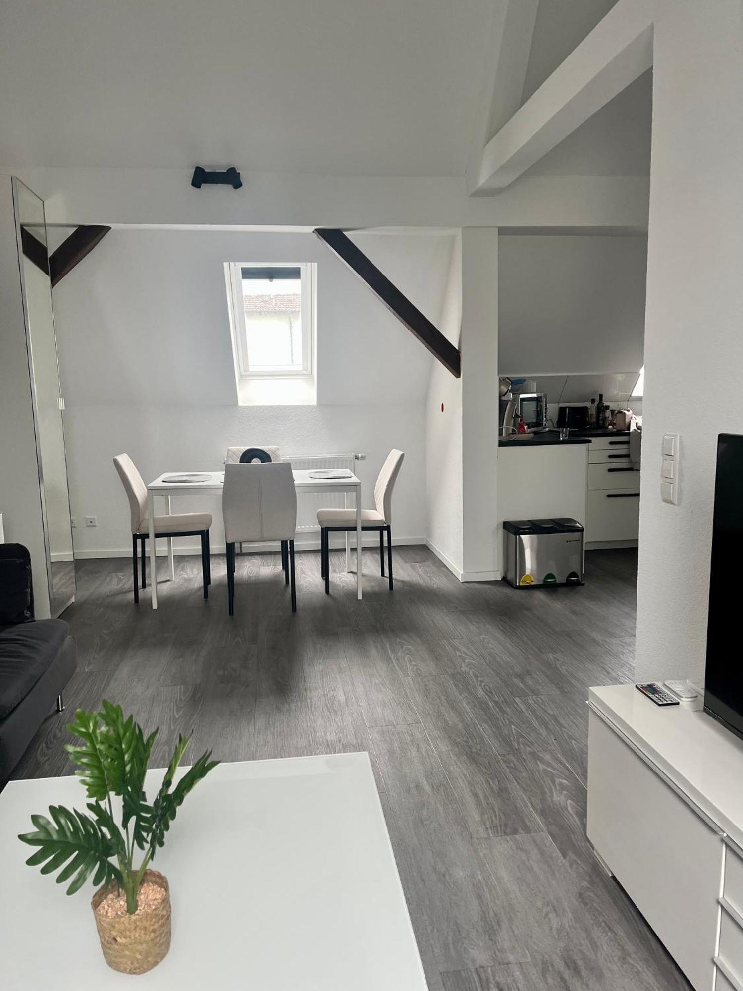 Rk-lounge,2- Zimmer - Modern Und Stylisch *
